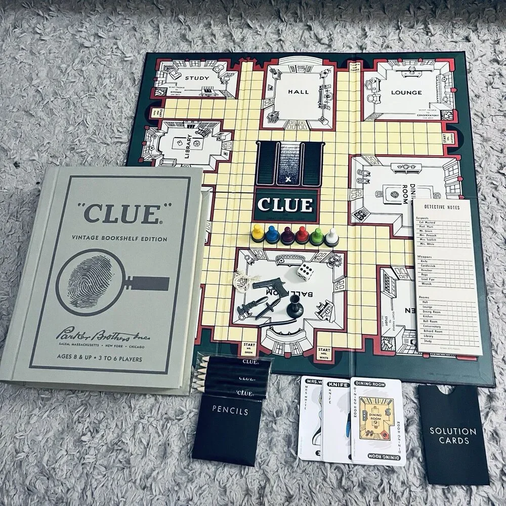 CLUE Vintage Bookshelf Edition Family Board Game